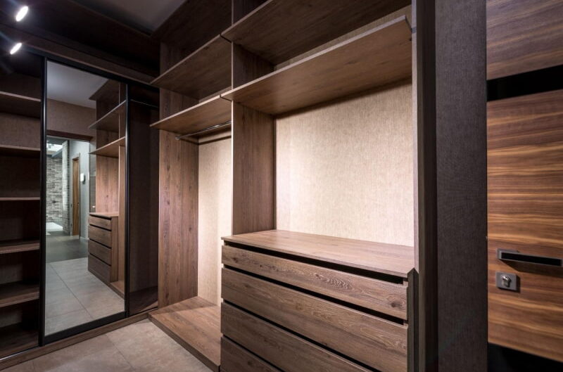 Compare particle board vs MDF in terms of durability, cost, weight, and usage. Learn the difference between MDF, particle board, and plywood. Explore top-quality boards from Elite Particle Boards.